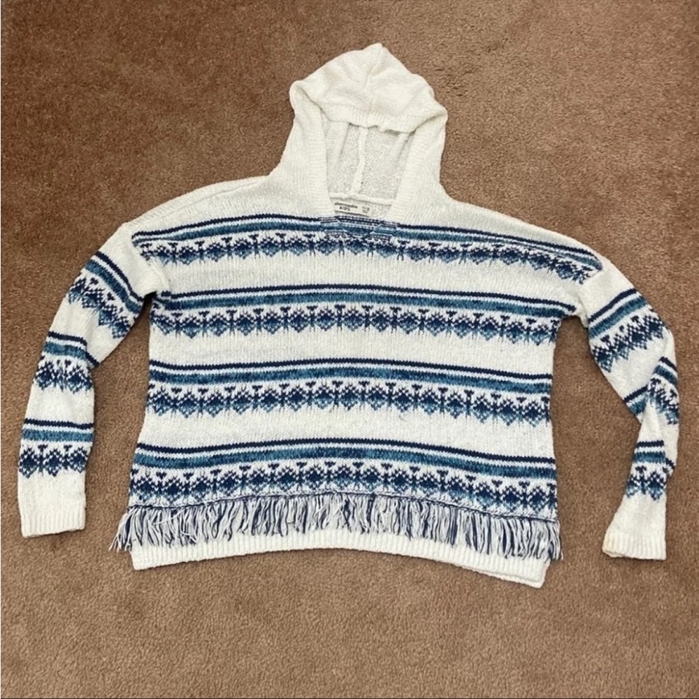 Abercrombie kids Blue & white hooded fringe sweater girls size 11/12